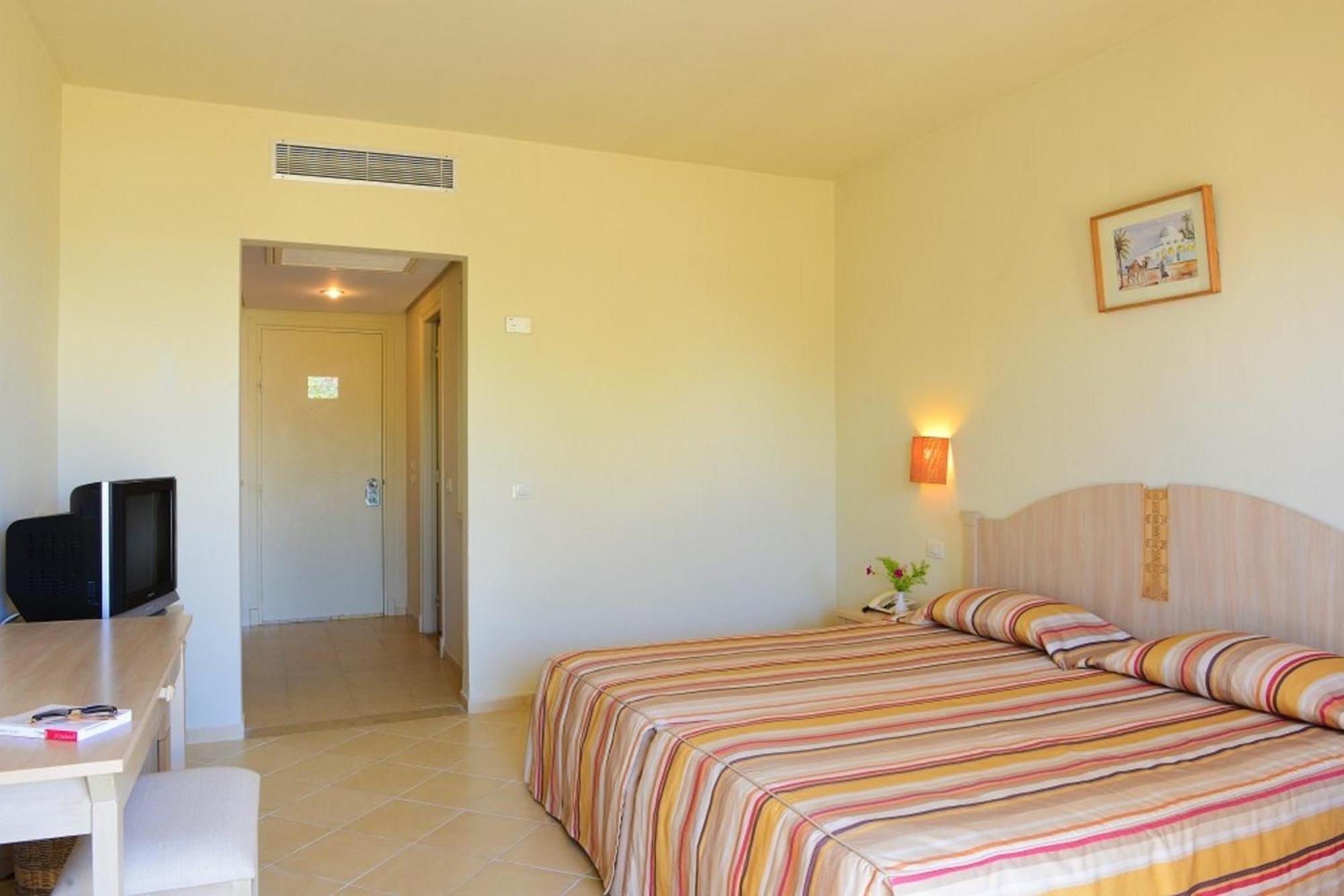 Hotel Meninx Djerba Triffa Екстериор снимка