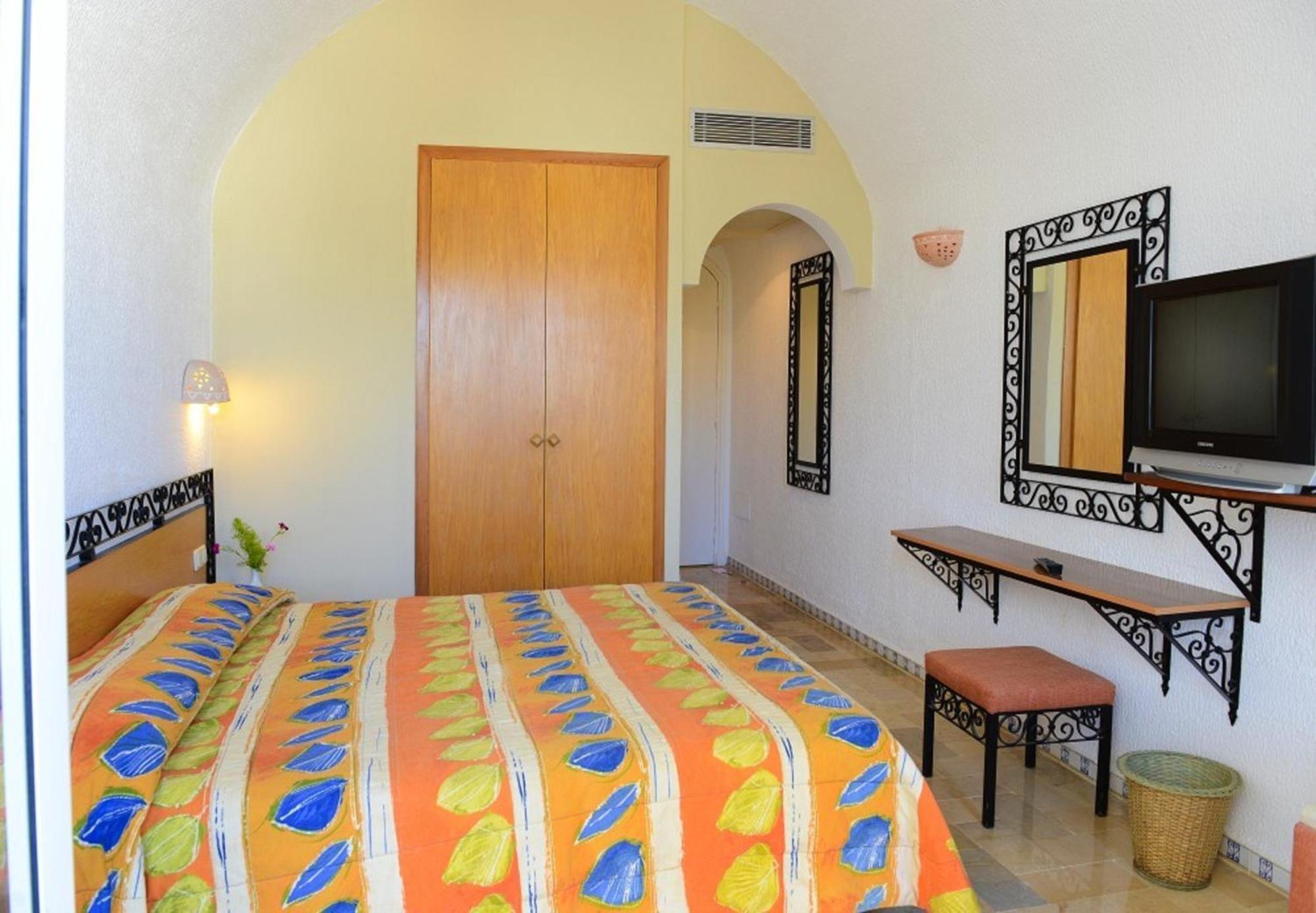 Hotel Meninx Djerba Triffa Екстериор снимка