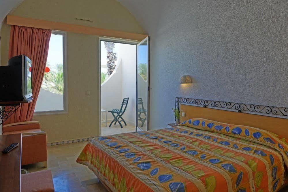 Hotel Meninx Djerba Triffa Екстериор снимка